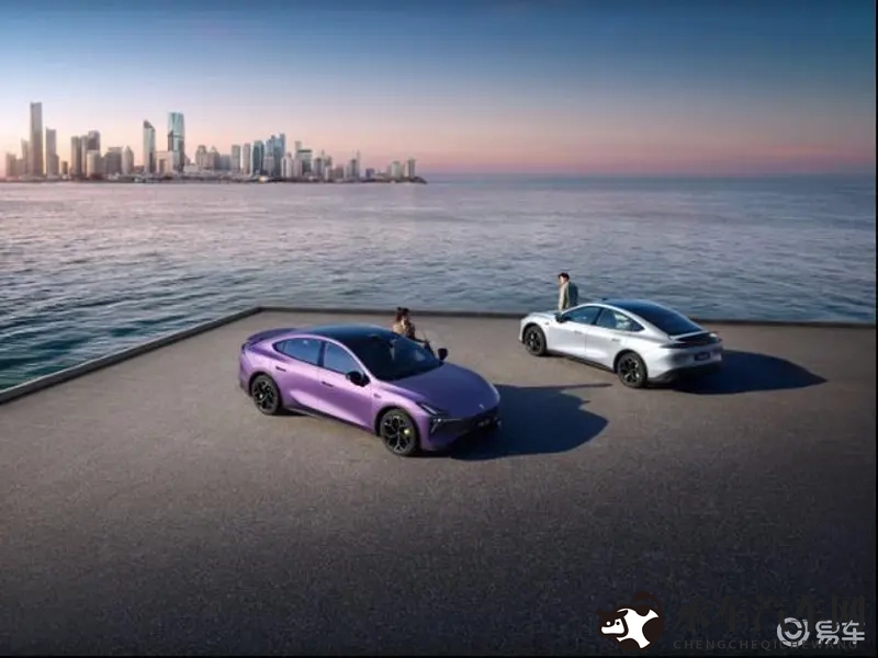 米塔被焯出白水:米塔入锅水沸腾,色泽白净现厨艺-1