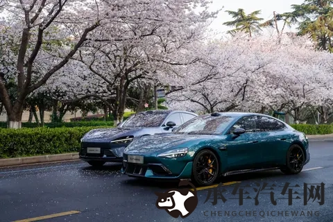 地下偶像樱花动漫nasa双男主：动漫科技融合，汽车设计新潮流来袭-2