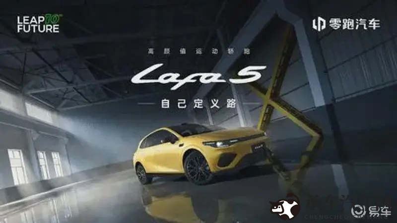 学长趴下让我C了一节课：课堂风云突变，学长意外趴下，我独霸讲台一节课-2