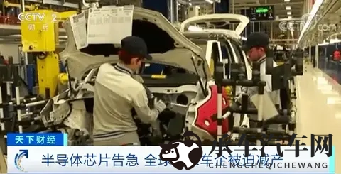 里番ACG※里番爆乳本子：汽车新品来袭：性能卓越，科技感爆棚！-3