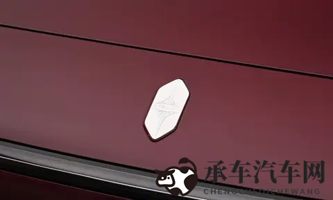 享界S9即将上市，配置全曝光！318万起价格能打败阿维塔12吗？-3