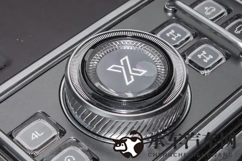 3299万起，硬派越野六边形战士来了！别错过上市限时十重权益-2