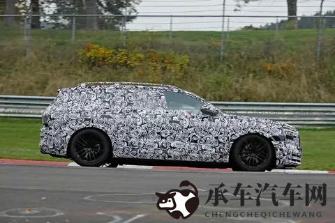 这车正式上市，上演“双重人格”，限时售价929万起-1