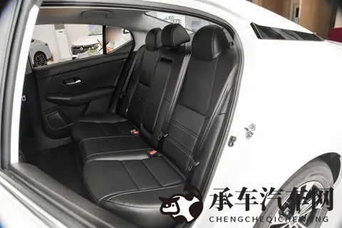 轩逸直接卷哭家轿！起售低至6万出头+终身质保，大空间太舒服-2