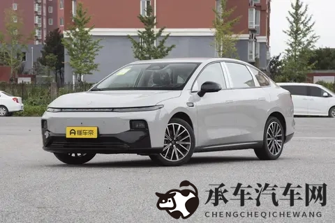 零跑 B01 三个月真实用车手记:10 万级纯电家用车的务实之选-3