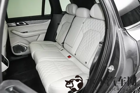 20万出头买大五座，全系四驱真香！这台SUV能入吗？-2