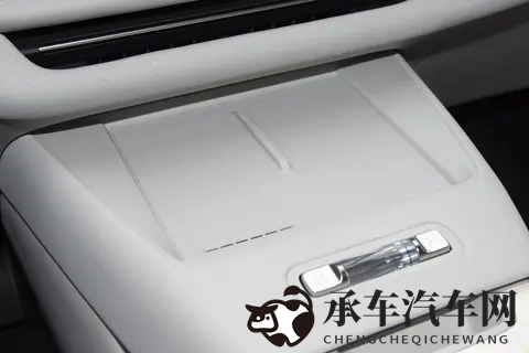 沃尔沃XC70:胡歌代言的超混豪华SUV,续航长,真安全!-2