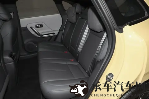 预售1058万起！零跑Lafa5宽体轿跑配激光雷达，上市价格或有惊喜-2