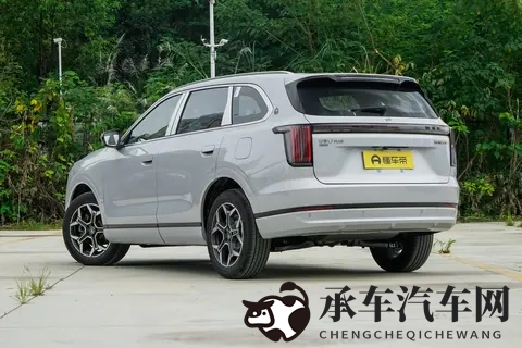 1099万起，中型SUV也能做移动小家？捷途山海L7 PLUS-3