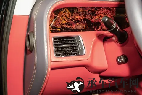 红旗国礼选购指南手册： 配置差异分析-2