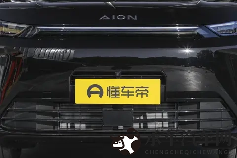 预售价不到13万,全家出游不用愁,试驾广汽埃安AION i60-2