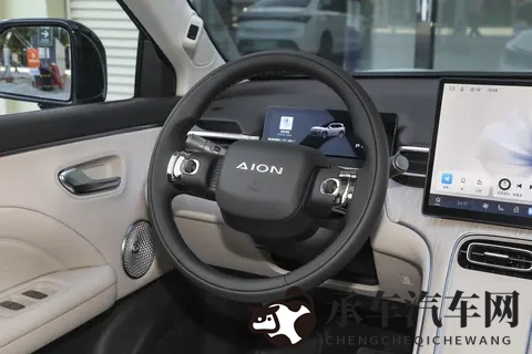 埃安 AION i60，广汽又出一款家用车，细节都考虑了，适合家里用-2