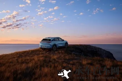 全新极狐阿尔法T5是移动器材库​-3