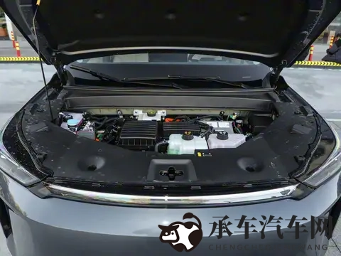 更好看的低配“霸王龙”，AION i60要走低价神车路线？-3