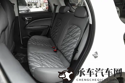 零跑T03 310舒享版：城市通勤的务实之选-2