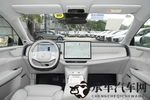 沃尔沃XC70 2026款 四驱超长续航Plus评测，整体表现到底咋样？-1