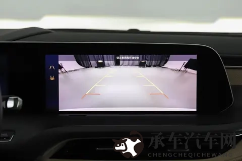 别克GL8五款不同车型，详细对比分析，看完就知道怎么选了-2