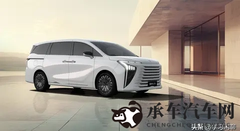 央企杀疯了！豪华MPV 1499万起，双侧电滑门 + 续航1300km-2