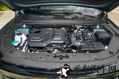 七座SUV怎么选?我试驾了奇瑞捷途2025款X70L旗舰型-1