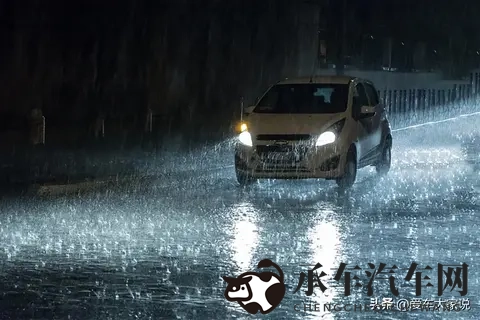 下暴雨开车，雨水撞击车头，会不会被吸入气缸？-2