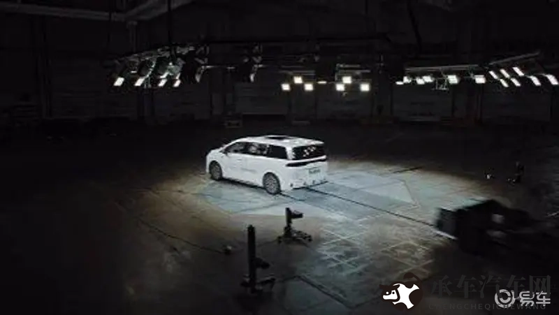 比亚迪夏超越国标，安全性能惊人-1