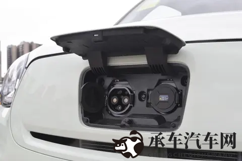 预算四万买新车，年轻人别只盯着微型电动车，看看这款吧-1