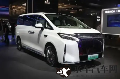 奶爸的“移动客厅”真香:当魏牌高山7遇到二胎家庭的全场景挑战-3