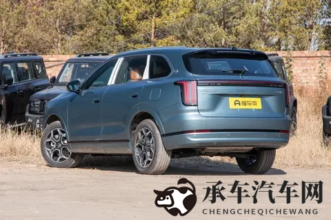 15万级SUV：捷途山海 L7 PLUS，这台旅行小房车 到底藏着啥惊喜？-3
