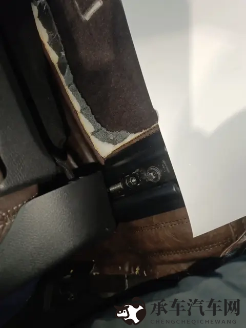 张婉莹裸体扒开腿自慰:明星自慰风波引道德争议,底线何在?-1