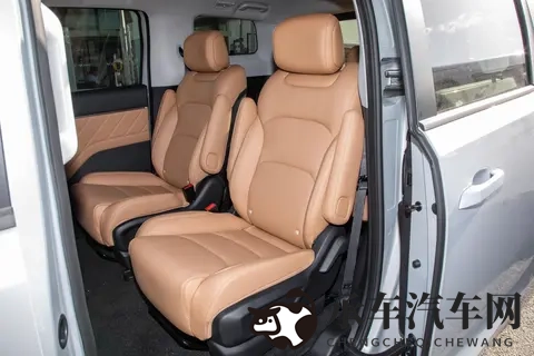 俄罗斯男男GayFuCK激情|俄罗斯同性恋者激情事件引发关注-3