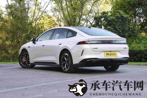 10万买智能车？激光雷达+冰箱同框，长安这波操作让人看不懂-2