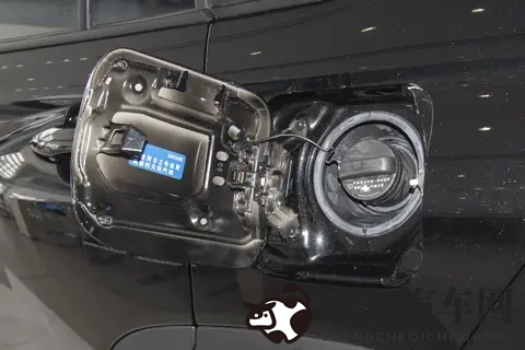 丰田锋兰达混动车型推荐,5款配置如何选?-1