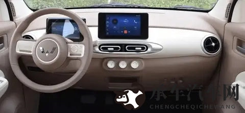 五菱宏光 MINIEV 四门版 301km 臻享 + 款上市：558 万元-1