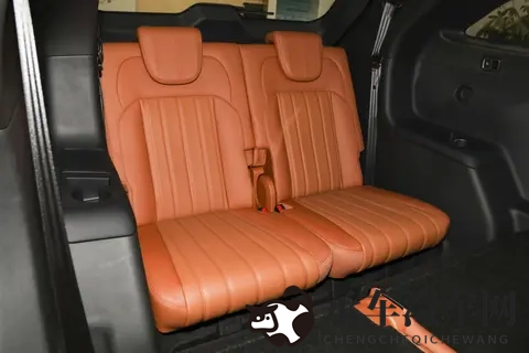 15万级奶爸车,轴距2米82,5_7座任选,1700km续航,家用是真香-1