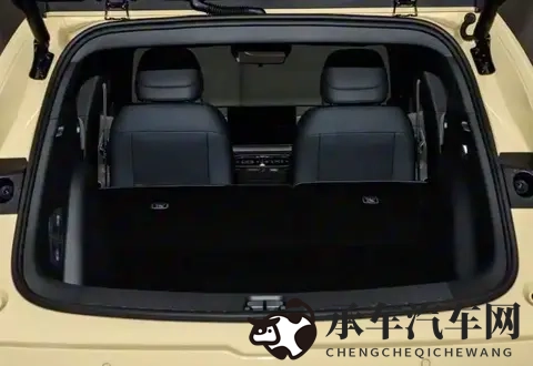 年轻人的纯电新宠!零跑Lafa5预售1058万起,唤醒驾驶激情-1