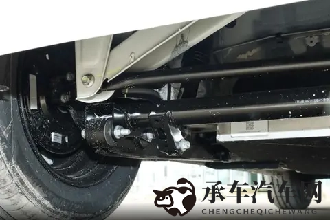 芋圆呀呀糖心vlog视频播放|汽车Vlog新风尚：她如何引领潮流？-3