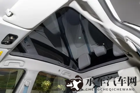 拒绝参数内卷！一汽丰田 bZ5 凭均衡实力稳坐合资纯电 “全优生”-2