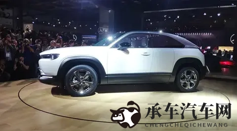 瞄准特斯拉Model Y,马自达全新纯电SUV首次亮相,未来值得期待-1