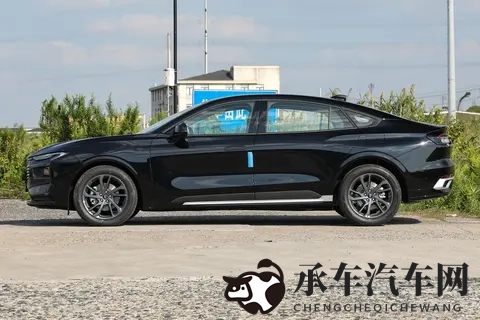 15 万预算，合资 B 级车怎么选？别看日系了，这款真香-1