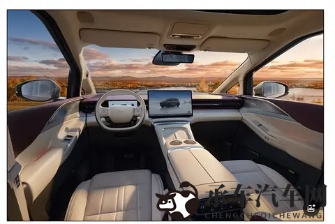 续航 1602 公里 小鹏 X9 超级增程来袭 瞄准家庭用户-1