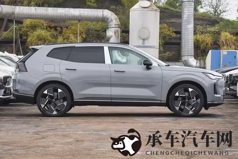 胡歌新歌刷屏！优雅男神竟唱 “洗脑神曲”，全新 XC70藏不住了-2