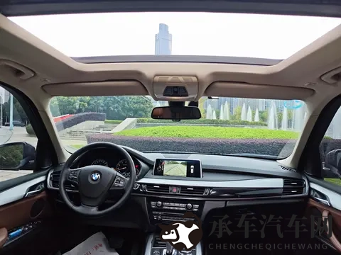 二手宝马X5：18万多拿下，宜商宜家，中年人的体面之选？-3