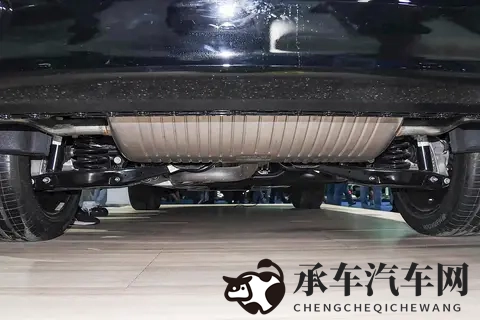 家用中大型SUV怎么选？领克09对比大众揽巡，看完这篇就知道了-1