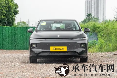 10万内拿下零跑B01！车主三月亲测，这些惊喜藏不住-1