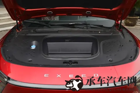 奇瑞发力了！新车型星纪元ES上市，标配800V快充，能火吗？-3