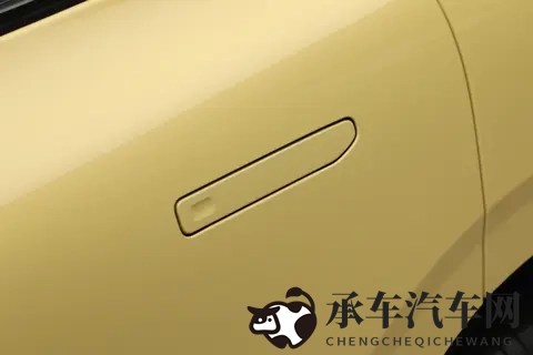 预售1058万起！零跑Lafa5宽体轿跑配激光雷达，上市价格或有惊喜-3