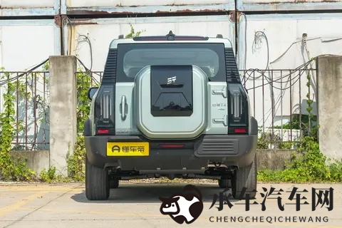 2025款捷途旅行者CDM，1799万起的混动“方盒子”有多能打？-1