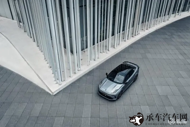 朋友两口子约我3p|汽车社交新趋势:体验3P,开启独特驾驶之旅-2