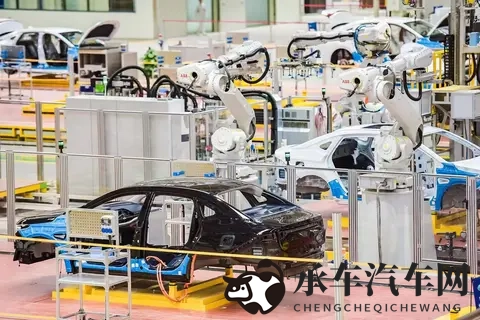 “退补”倒计时!10月卖出2辆新车就有一辆新能源-1