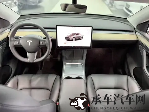 白丝袜子 扒开美女内衣的app|汽车内饰新潮流：智能环保，个性化体验-2